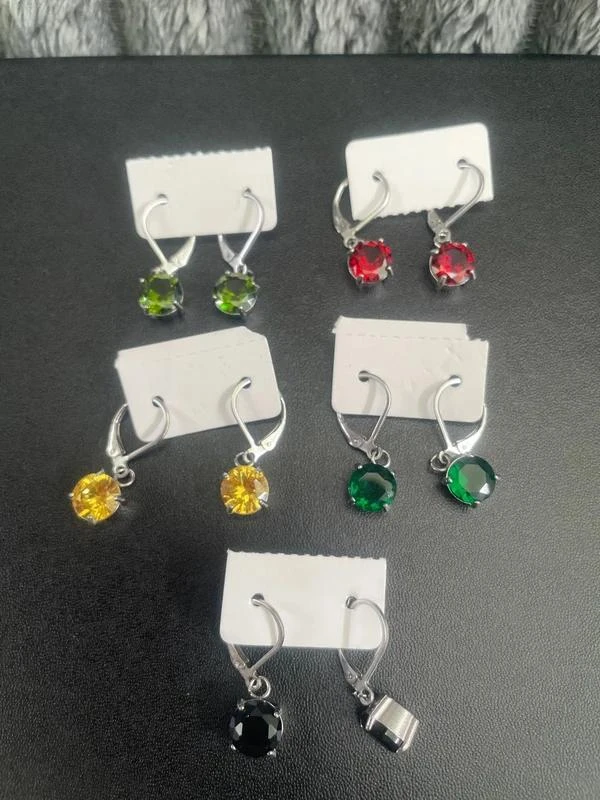 Lot de 5 paires de boucles d’oreilles pendantes multicolores